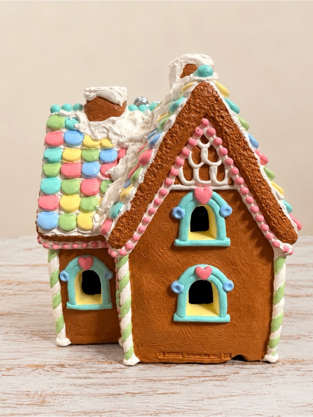 Vintage L.E. Smith Ceramic Pastel Gingerbread House Decor Candy Cookie Cottage - Picture 3 of 9